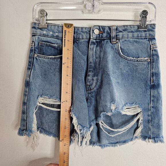 Zara High Waist Medium Wash Extreme Distressing Raw Hem Denim Jean Shorts 4 - Picture 6 of 7